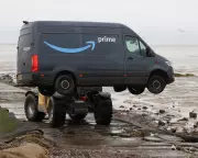 Amazon Van Rescued from Britain's 'Most Dangerous' Mudflat Path in Essex