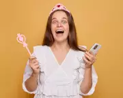 Are You a 'Finger Princess'? The Chat Group Villain Exposed