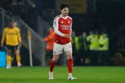 Arsenal's Title Hopes Dented by Wolves' Dramatic Late Equaliser