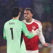 Arsenal's Title Hopes Dented by Wolves Draw as 'Bottle Jobs' Criticism Mounts
