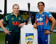 Australia and India Clash in Thrilling Women's T20 International Match