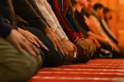 Australian Muslims Embrace Ramadan Amid Rising Islamophobia and Political Rhetoric