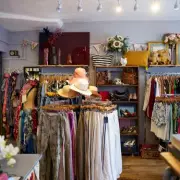 Bargain Hunter Finds £3 Louis Vuitton Bag in Charity Shop, Claims It's Genuine