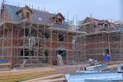 Barratt Redrow Profits Fall 13.6% Amid Budget Uncertainty and Subdued Market