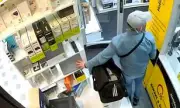 Bold Thief Steals Laptop in Seconds While Distracting Staff in Peterborough Shop