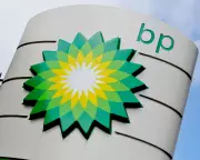 BP Halts Share Buy-Backs as Annual Profits Slide to $7.5bn for 2025