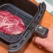 Butter Trick Transforms Air Fryer Steak into Juicy, Flavourful Delight