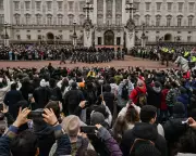Changing of the Guard and Ramadan Prayers: Friday's Photo Highlights