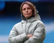 Chelsea Extends Sonia Bompastor's Contract Despite WSL Title Race Setback