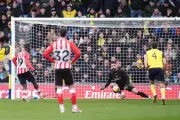 Controversial Diarra Penalty Seals Sunderland's FA Cup Progress at Oxford