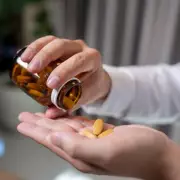 Doctor Warns of Vitamin D Overdose Risks to Heart and Kidneys