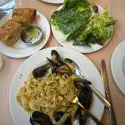 Dua Lipa's Favourite Glasgow Restaurant Gloriosa Offers Unbeatable Lunch Deal