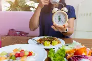 Eight-Hour Eating Window Proven Effective for Long-Term Weight Management