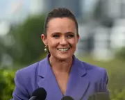 Emma Lawrence Makes History as First Female NRL Play-by-Play Commentator