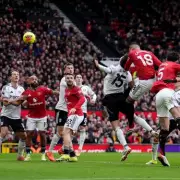 Ex-Referee Gallagher Weighs In on Man Utd VAR Controversy After Fulham Defeat