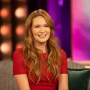 Fans Demand HBO Adaptation of Sarah J. Maas' Throne of Glass Fantasy Series