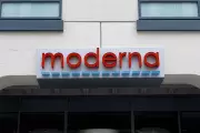 FDA to Review Moderna's New mRNA Flu Vaccine After Resolving Public Dispute