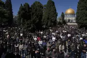 First Ramadan Friday Prayers Held at Jerusalem's Al-Aqsa Mosque Since Ceasefire
