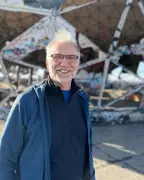 Housing First Pioneer Sam Tsemberis Faces US Censorship as Trump Targets Homelessness Policy