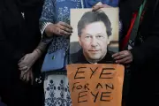 Imran Khan's Midnight Hospital Transfer Sparks Family Outcry Over Secrecy
