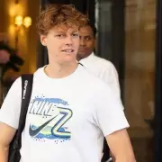 Jannik Sinner's Gracious Reaction to Awkward Lift Encounter with Fan