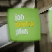 Jobseekers Reveal Outdated Parental Advice in Modern UK Job Hunt