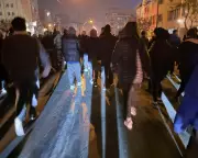 Joyful Funerals in Iran Defy Regime with Music and Dance