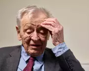 Labour Peer Alf Dubs Accuses Home Secretary of 'Pulling Up Drawbridge' on Child Refugees