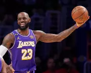 LeBron James Makes NBA History as Oldest Player to Achieve Triple-Double