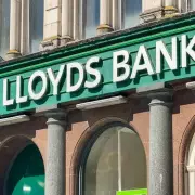 Lloyds, Halifax and Bank of Scotland End Cheque Deposits at Post Office for 28 Million