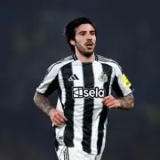 Manchester United's Transfer Stance on Sandro Tonali Amid Newcastle Uncertainty