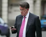 Mandelson's Lobbying Firm Faces Scrutiny Over Russia and China State Ties