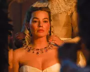 Margot Robbie Stars in Provocative Wuthering Heights Film as Audiobook Revives Classic