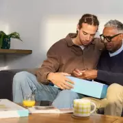 Marie Curie Expert's 10 Strategies for Coping with Mother's Day Grief