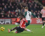 Middlesbrough Ascend to Championship Summit with Victory Over Sheffield United