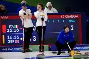Mouat and Dodds Secure Top Spot and Hammer Advantage in Olympic Curling