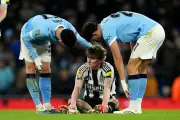 Newcastle's Injury Crisis Deepens as Anthony Gordon Suffers Hamstring Blow