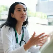 NHS Identifies 12 Symptoms of Incurable Crohn's Disease Including Skin Patches