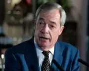 Nigel Farage's 'Non-Apology' for School Antisemitism Allegations Dismissed by Accuser