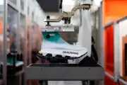 On Running Unveils Robot Factory in South Korea to Revolutionise Shoe Production