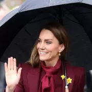 Prince William and Kate Surprise Crowds with Impromptu Walkabout in Welsh Rain