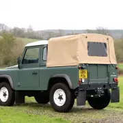 Pristine 2015 Land Rover Defender with Only 124 Miles Heads to Auction