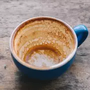 Remove Tea Stains from Mugs in 10 Minutes with a 3p Denture Tablet Hack