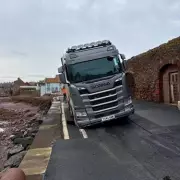 Repair Lorry Gets Stuck in Same Sinkhole It Was Sent to Fix in Dunbar