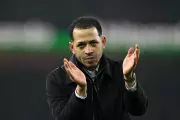 Rosenior Defends Chelsea Tactics After Merson's 'Flabbergasted' Critique