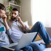 Salary Gaps Fuel Relationship Breakdowns as One in Five Brits Consider Splits