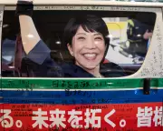 Sana-mania Sweeps Japan as Takaichi's Commoner Appeal Fuels Election Landslide