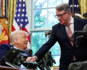 Starmer Orders Release of Mandelson Files Amid Epstein Scandal Pressure