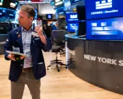 Stock Markets Tumble as AI Fears Spark Investor Anxiety Over Business Impact