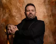 Sudden Blindness 2000 Miles from Home: A Traveller's Ordeal